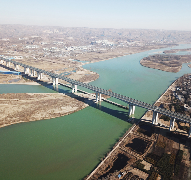 2-山西晉蒙黃河大橋全長2178米，是...